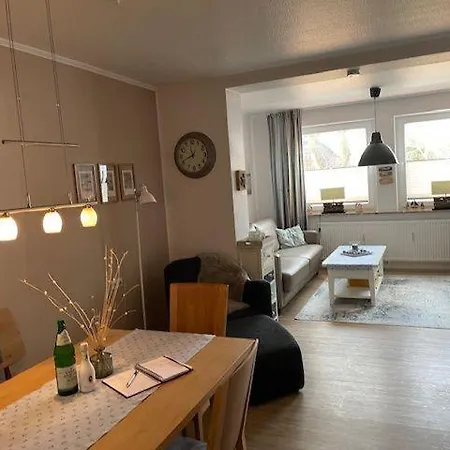 Bullauge-im-haus-seute-deern Daire Juist