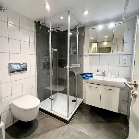 Bullauge-im-haus-seute-deern Juist